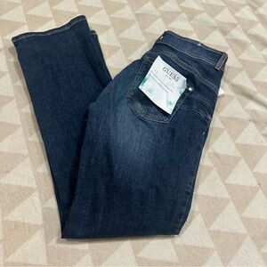 Guess
Shape Up Straight Jeans in The Atmosphere